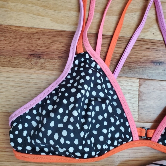 Set of Two Swim Tops - Picture 3 of 7